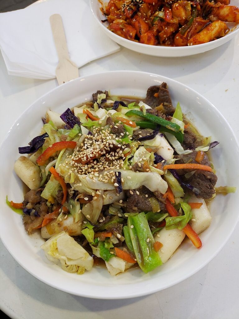 The Fiery Heart of Seoul: A Journey into Tteokbokki's Irresistible Charm